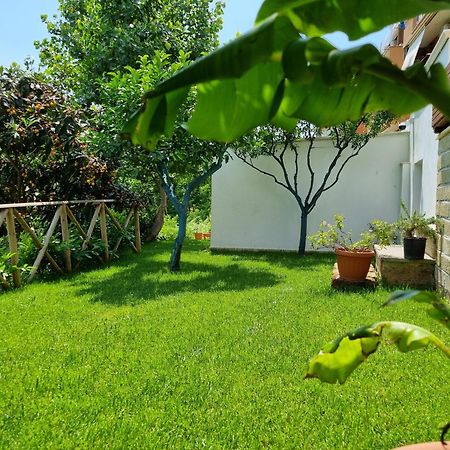 Appartamento Villa Maria Near Policlinico Gemelli Рим Екстер'єр фото